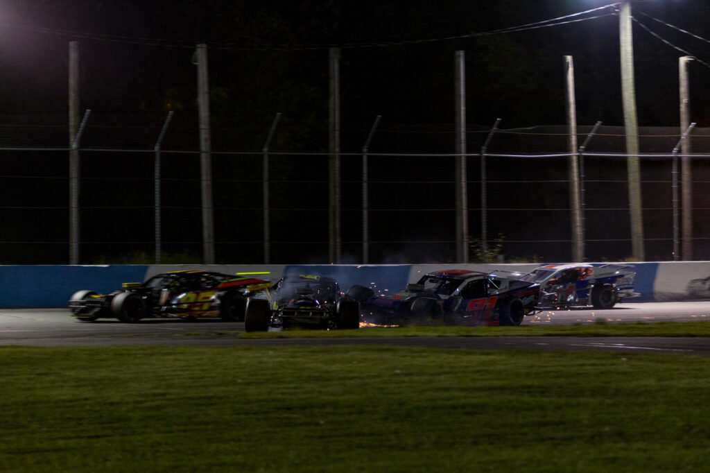 Flannery Rockets to SK Modified® Victory Lane a Fourth Time – The Speedbowl
